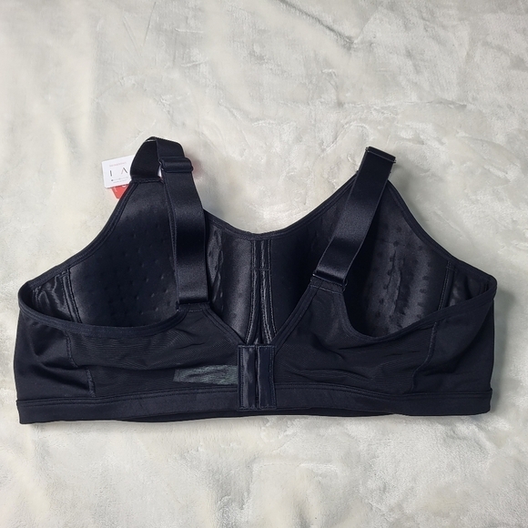 44B Livi High Impact Sports Bra with Underwire. Black - Picture 2 of 8
